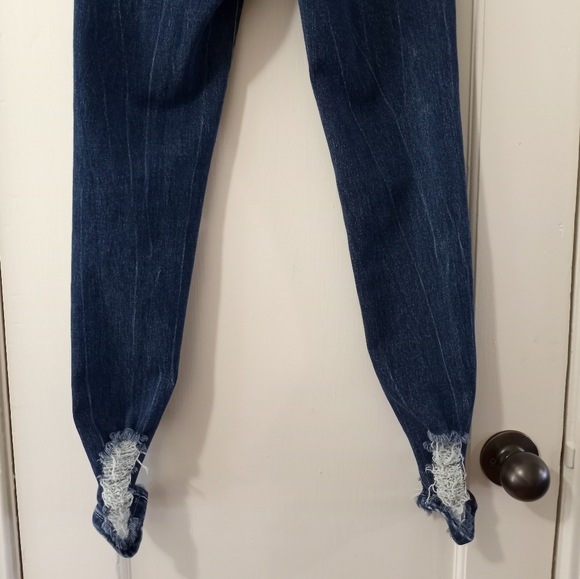 Kancan Destroyed Mid Rise Slim Fit Ankle Skinny Jeans Girls Size 12 - Picture 6 of 15